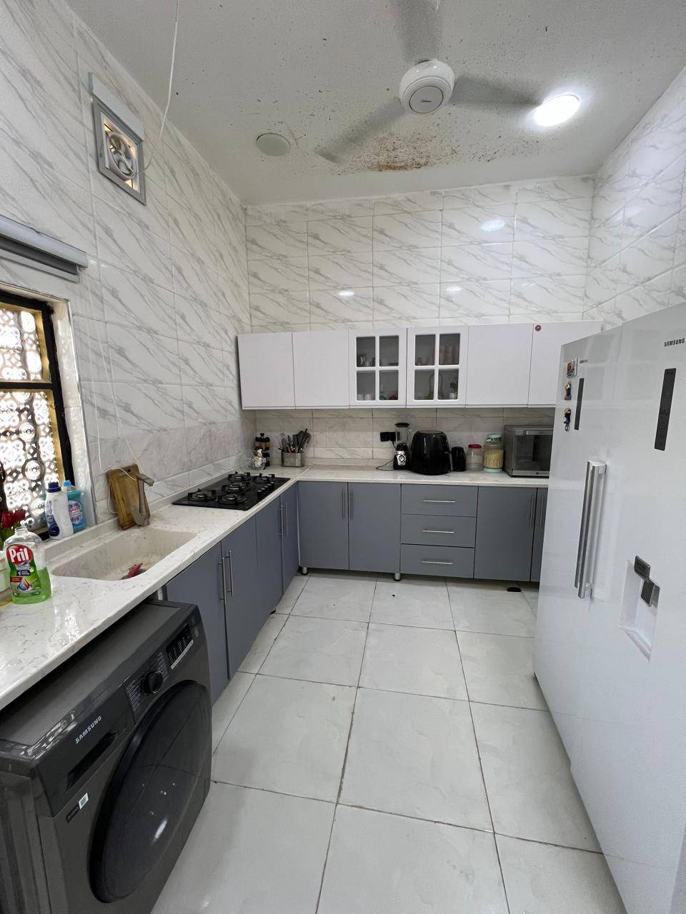 سلام وعليكم بيت للاجار شط العرب شارع زين العابدين غرفتين ودوانيه وهول ومطبع
سعر اجار ٤٠٠ قفل 
استفسار اكثر ***********
