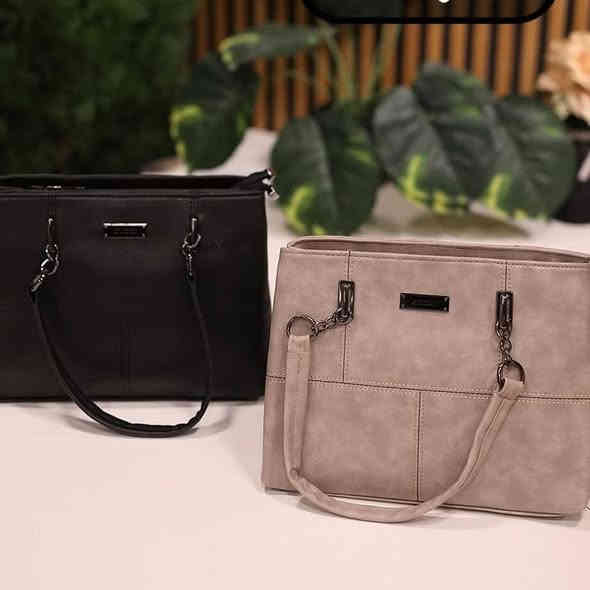 مساء الخير .... .وفرنا لكم .. 🍋🍋🍋
حقيبة كبيرة جلد طري  تصميم مميز و انيق ....سعر ب10  الاف 
  العنوان : كوت / شارع الهورة / معرض الرواق  يوجد خدمة توصيل لكافة محافظات العراق 😍 واتساب *********** __*********** الجمال 🌹الأناقة 🌹 البساطة 🌹النزاكة 😁

#اكسبلور #اكسبلور_فولو_ي_حلو🔥😴_ي_عمري #اكسبلور_فولو_شوفو_البوستات_الي_قبل_راح_تعجبكم دهل اوران
