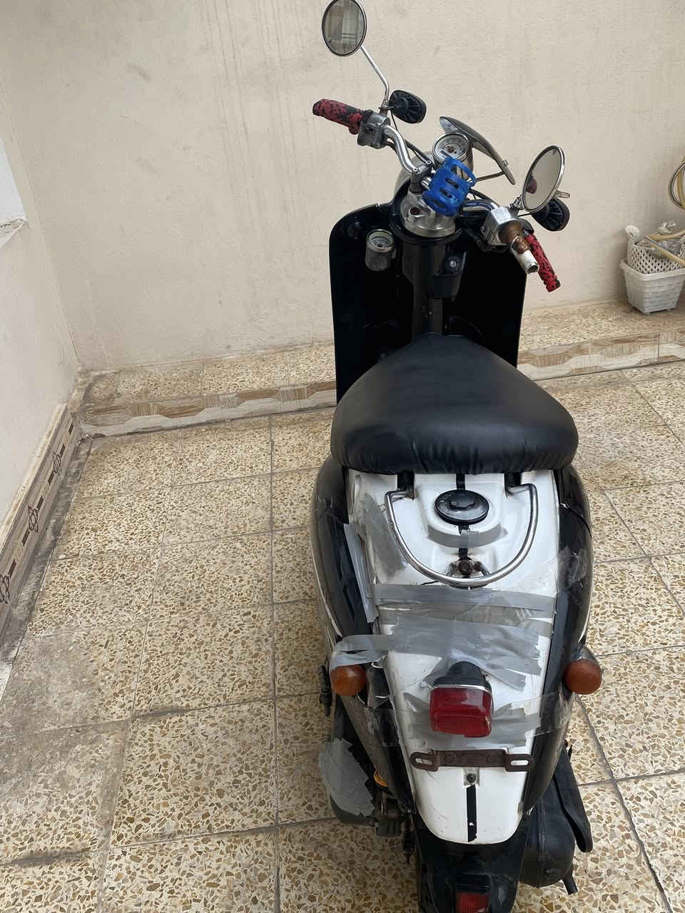 عبدالحليم نثيه مكاني كركوك دراجه فول نظافة كهربائيات شغال اشاير مابيهم عيب نكره وسلف بس الگڤر الورا مكسور الشراي يجي سعره٢٩٠ ***********
