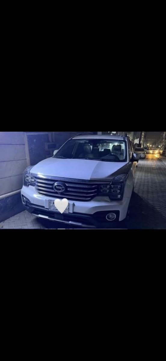 للبيع او مراوس حسب القناعة جي اي سي محرك 2000 توربو موديل 2020 ماشية 120 الف مكفوله ماعدا طخة صغيرة جداً بالصندوك عله كد 3 اصابع بالباب مال جنطة وعليها ادامة كاملة جاهزة من كلشي  
استفسار ***********
