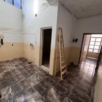 مشتمل • ١٠٠م • التحرير
