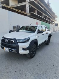 هايلوكس • ٢٠٢٥ • ماشيه ١٤٠٠٠