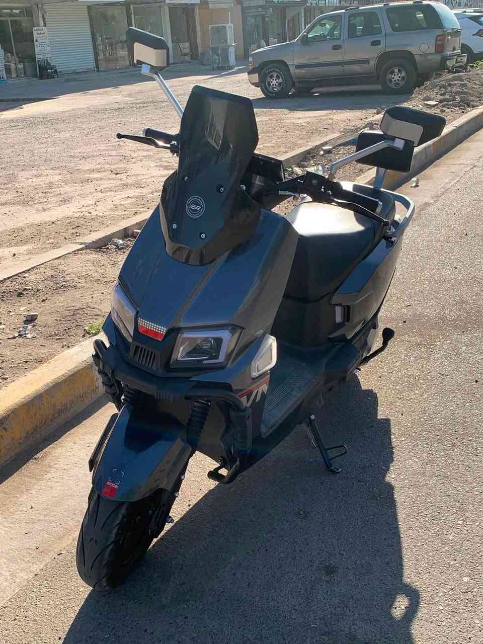 السلام عليكم
الصاعقة المعرف لايعرف فول مواصفات ويلكب ملف 2000 عزم نعومة دبلات حقيقيه نضم ارجاع الشحن بدوست البريك  مثبت سرعه بطاريات 6  72Vبلوجكترات LED  لايتها رهيب شاشه اعطال بصمتين سرعه حقيقيه 80    موديل 2026 مواصفاتها هواي   السعر مليون  مكاني الكرادة *********** واتساب فقط
