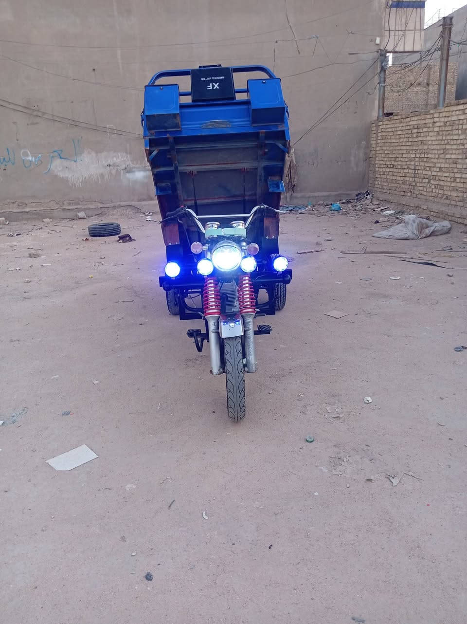 للبيع فحل الموديل 22 المحرك 24 الستوته خير من الله الشاصي مكفول الركبه مكفوله التايرات عريض جوبلس مال كيه ماعايزهه اي شي أوراق اصولي بسمي من الوكيل السعر مليون و750 مع مجال قليل باقي التفاصيل على الاتصال خاص ماكو هذا رقم صاحب الدراجه *********** العنوان الديوانيه
