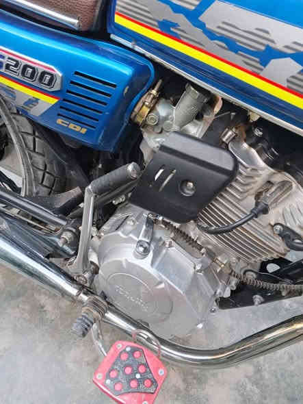 سلام عليكم ‏دراجة للبيع سونك أكون بغداد التاجي
‏السعر 600 وبيها مجال واتساب *********** ￼￼
