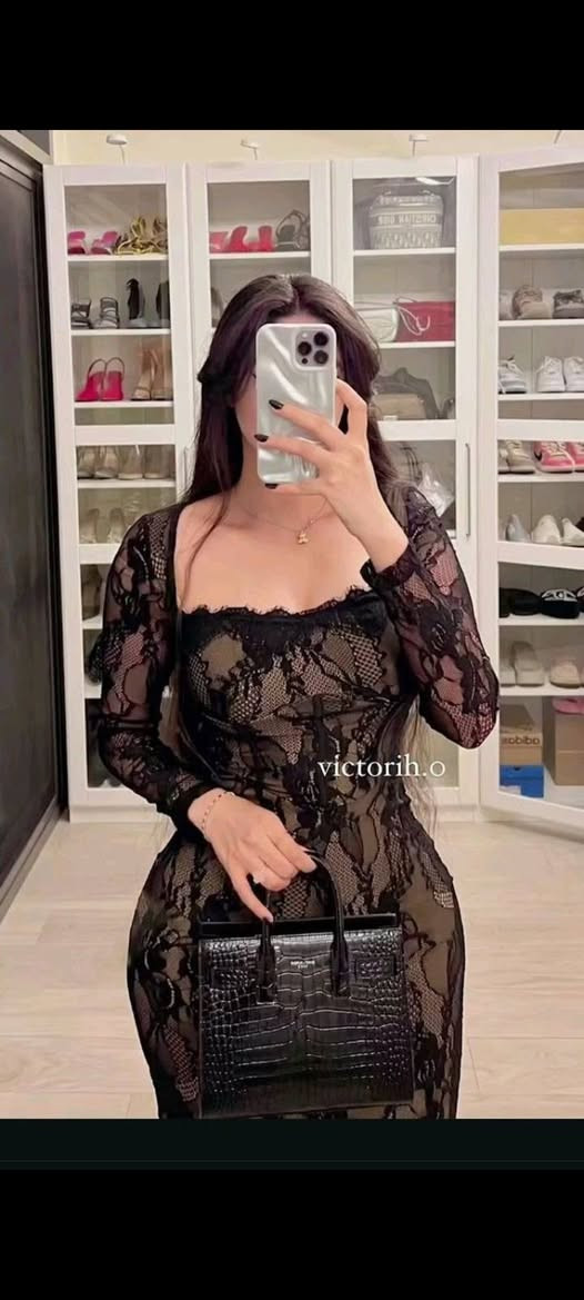 سلام عليكم بنات عندي هاي الفساتين جدد ماملبوسات هواي على كد الحفلة بس اريدهن ينباعن 
وسعر فلس ونص وتوصيل مجاني لحد العيد


**إذا كنت صاحب هذا الإعلان وتريد حذفه لأي سبب، رجاءا أرسل رسالة إلى الدعم الفني**