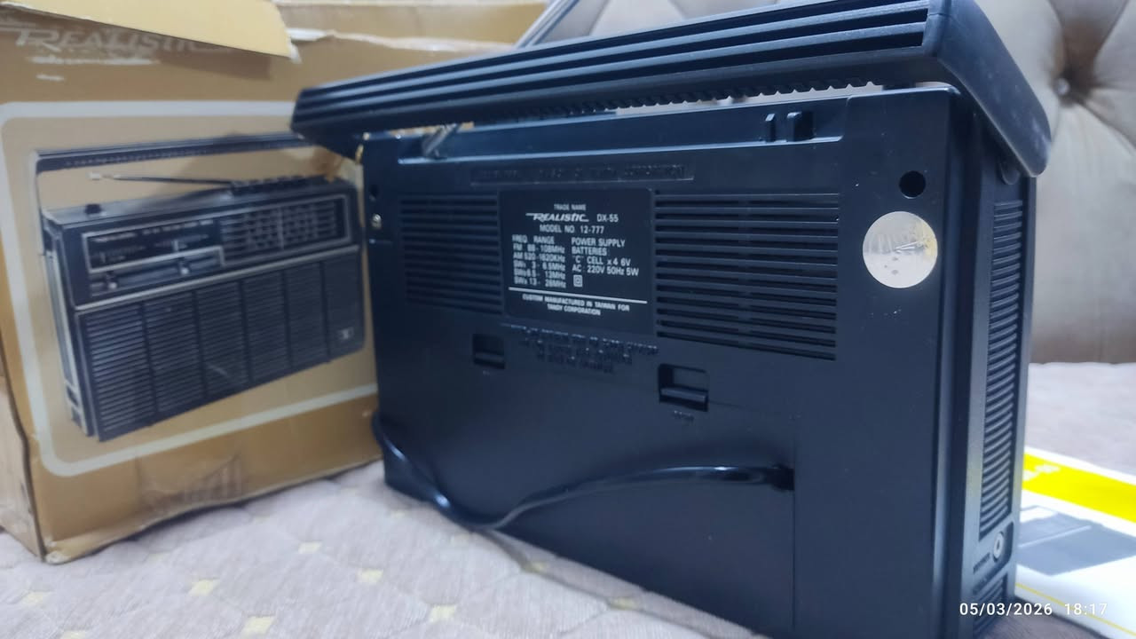 راديو أنتاج 1980 محمول نوع Realistic DX-65.
نظيف جدا  5 موجات am FM sw كهرباء و بطاريات حجم كبير 
السعر 95 ألف


**إذا كنت صاحب هذا الإعلان وتريد حذفه لأي سبب، رجاءا أرسل رسالة إلى الدعم الفني**