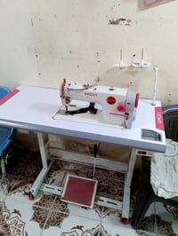 ماكنه خياطه للبيع السعر 200 مجال بصيط للستفسار 07716828941