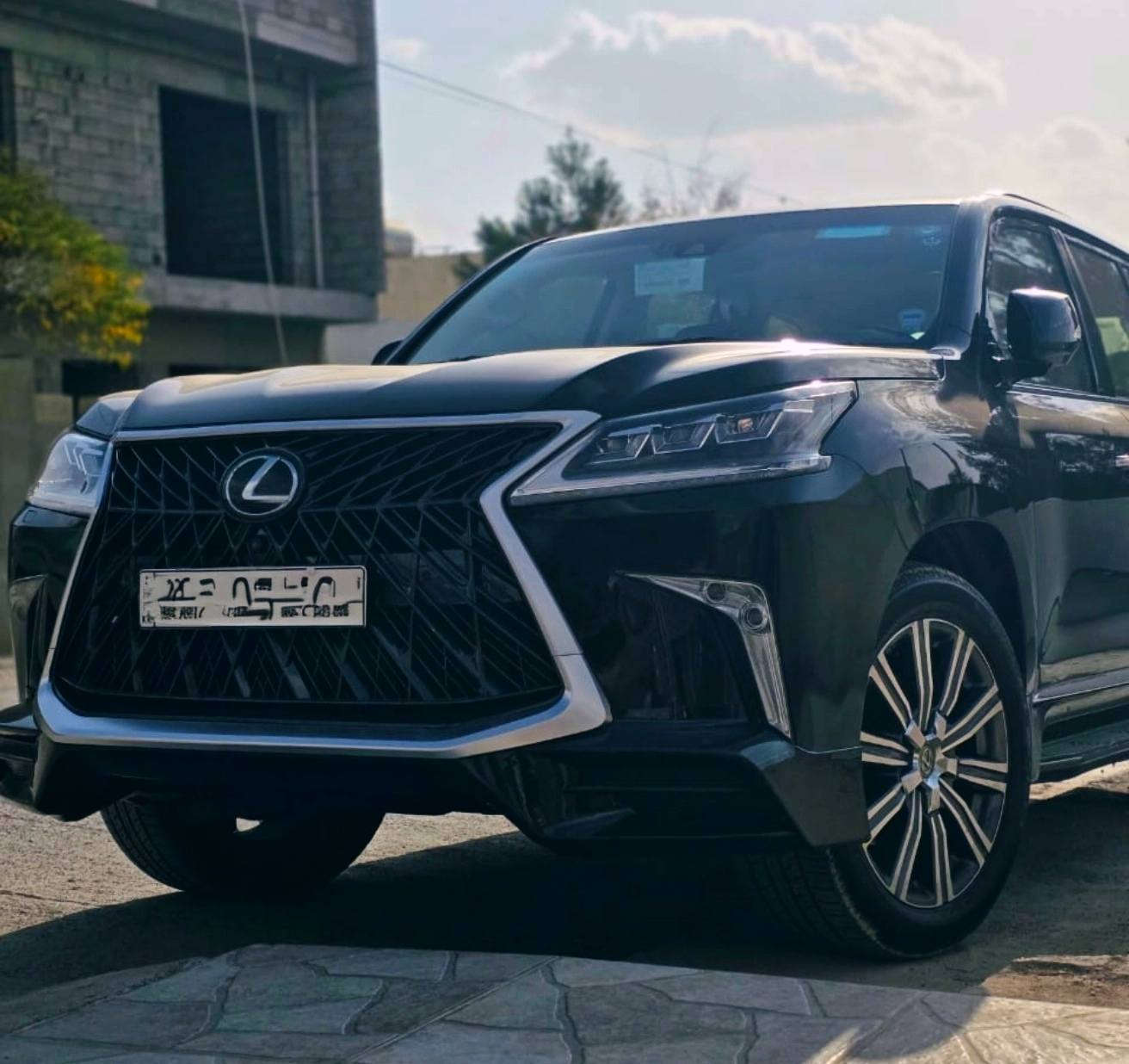 السلام عليكم
للبيع
               Lexus Supersport 2017                  
لون اسود ملكي ممشى قليل ١٢٣ الف كم حقيقي، بريمي 
معروفة مواصفات الليكزس 
فول مواصفات داخل جلد اصفر بالجيس 
كشنات كهرباء تدفئة و تبريد امامي و خلفي و ميموري
جكات هوائية
داتاشو 
رادار امامي و جانبي
مري اوتو ديم
كامرات ٣٦٠ وكالة
بصمة ٤ ابواب 
صندوك كهرباء 
لايتات دايناميك 
سقف كنتارا
نظام زحف و انظمة قيادة
و هواااية بعد مواصفات

مكينة ٨ سلندر ٥.٧ غني عن التعريف

سيرفس كامل دهون و فلاتر قبل كم شهر
تخم تاير دنلوب اصلي ياباني جديد 

السيارة كلش جديدة، و باقية بحالة الوكالة، بصمتين موجودة و حتى كاعيات الشركة و فرشة الدشبول موجودة، و حتى الهوك مالتها موجود، و هاي من النوادر على موديلها 
جان عليها ppf من ال ٢٠١٧ و قبل سنة شلته قبل لا يخلص الضمان مالته 
بيها فقط دائرة صغيرة بخ بالدعامية الامامية جهة اليسرى و باقي السيارة مكفولة من الشخوط و الصبغ و البارد و سونار موجود

السيارة مرآية ماشاءالله 🧿
مكانها سليمانية و رقمها سليمانية مميز
تحويل ثاني يوم 
سنوية و فحص و هزة جديد و رقمها مميز ٤ ارقام سليمانية حرف A
للمزيد من التفاصيل نورني بالخاص او اتواصل واتساب
***********

اخوكم زيد فور برمجة
