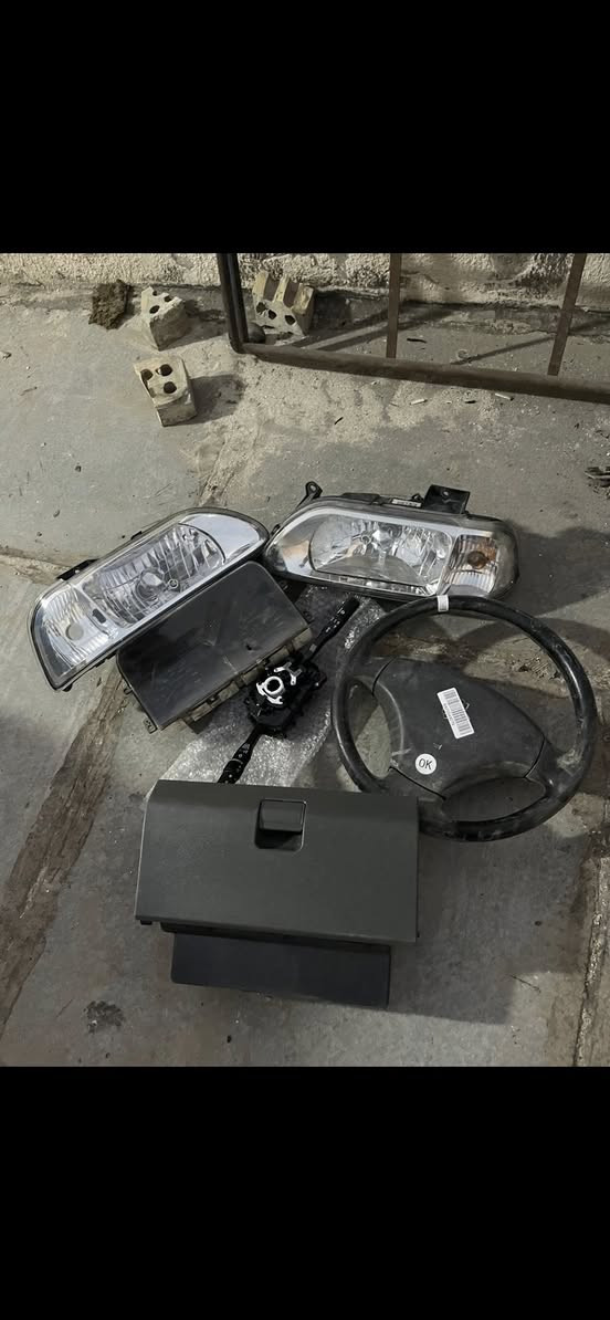 سلام عليكم غراض للبيع مكاني بـغداد *********** توصيل ماكو
