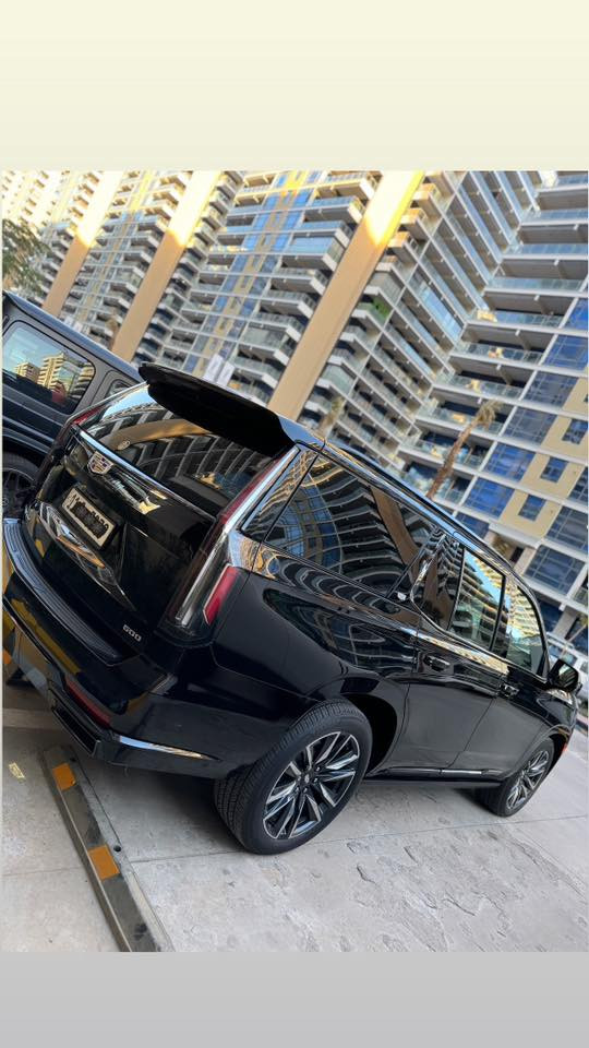 كاديلاك 2023 اسبريسو 36 سماعه وكاله
المنصور داخل الضمان مغله كلها PPF 
ضمان 15 سنه اصلي بغداد كفاله عامه 
جديده جدا السياره ماشيه 26km .... 🍁
---------------------------------
المواصفات اعلى فئه 1/1 خليجي 
بصمه 
بانوراما 
جكات 
سماعات 36 
كراسي مساج 
رادار نقطه توقف 
عدد كامرات 5 
عدد شاشات 3 
كراسي كهرباء 
كراسي تدفئه 
كراسي تبريد 
تشغيل عن بعد
جنطه كهرباء 
خزن ميموري 
شاشه ديجيتال 
هند بريك بصمه 
دوس كهرباء 
الى اخر السياره غنيه عن التعريف 
............................................................
 ترهم بيع او مراوس للجناي فقط يتصل او 
واتساب : ***********
