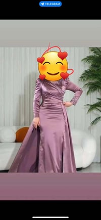 فستان • قياس ٤٢ • نظيف ١٠٠٪