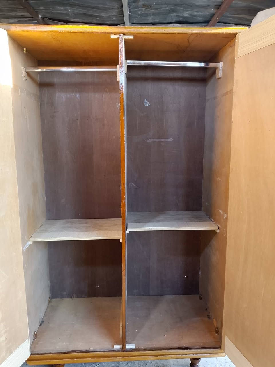 كنتور بابين نضيف ثكيل كامل من كلشي صبغ يدات كيلون مكان بغداد شعله جكوك سعر 85الف موجود توصيل داخل بغداد بكروه ***********موجود واتساب
