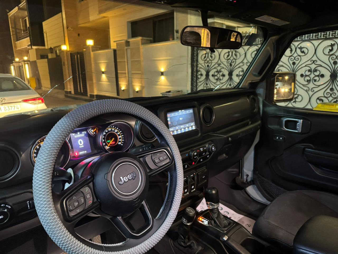 اخوان هي البيع. سياره.  سعر.31 مليون.    ***********
