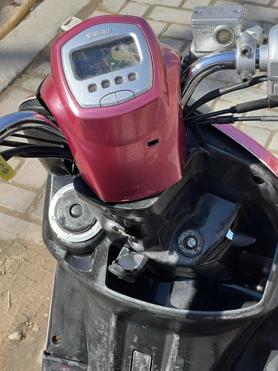 سلام عليكم
دراجة ماكس بوليس للبيع 
الدراجه نكرة سلف محرك ما مفتوح 
برغي بي
وللعلم دراجة نوزل وليس كابريتر 
دشبول طافي  كفرات بلادي 
سعر ٦٢٥ بيها مجال للشراي 
المو شراي لا تعبنه 
الرقم 

‭0787 644 6222‬
