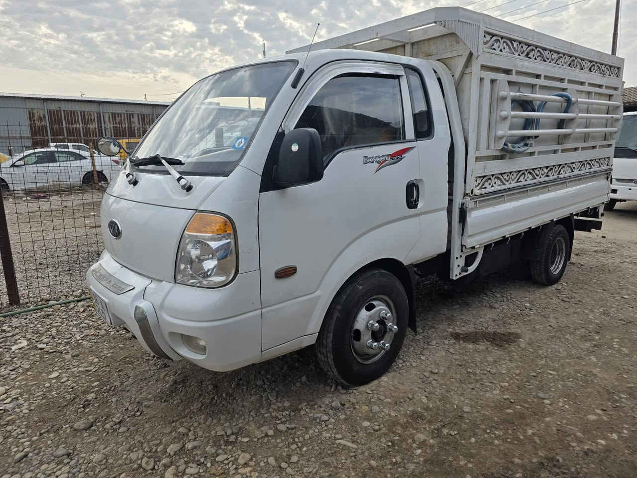 سلام عليكم كيا حمل فحل  للبيع موديل 2007 رقم بابل الإنكليزي الجديد بسمي تحويل ثاني يوم السعر 110 الاستفسار *********** ////***********
