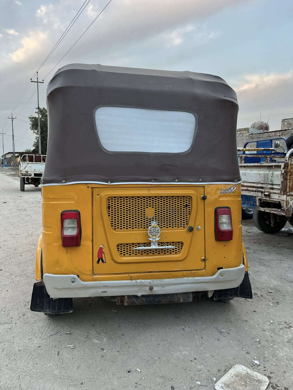 تكتك لبيع موديل 21شهر 21 رقم سنويه لوحه المكان قضاء الدوايه تحويل ثاني يوم اي نقص ما بببه عده شبر بلصفحه حار باقي تفاصيل ع رقم ***********
