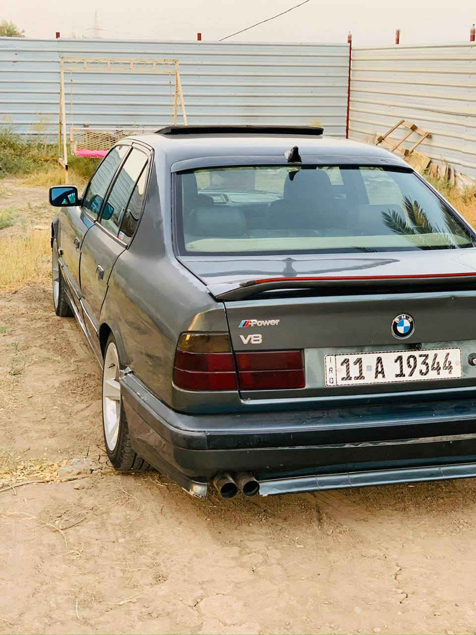 بي ام دبليو 535  موديل 89 محدت 95 محرك 8v 540 تبريد شغال فتحة سقف ويل رياضي بجم عريض بيها طخه الجاملغ موضحه ويه الصور  رقم بغداد بسمي تحويل ثاني يوم  العنوان ابو غريب خان ضاري  السعر 57 ورقة وبيها مجال  ***********
