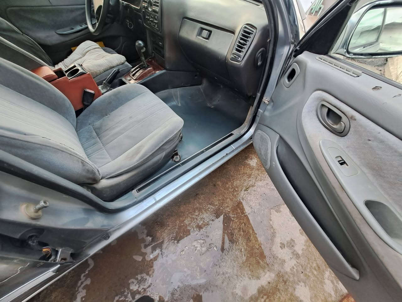 السلام عليكم برنس فراشه السياره وضع شركه مكينه جديده وصدر جديد مشط جديد كير يأخر سبب السلكتر السعر 37 وبيه مجال بسيط العنوان التاجي/***********\***********
