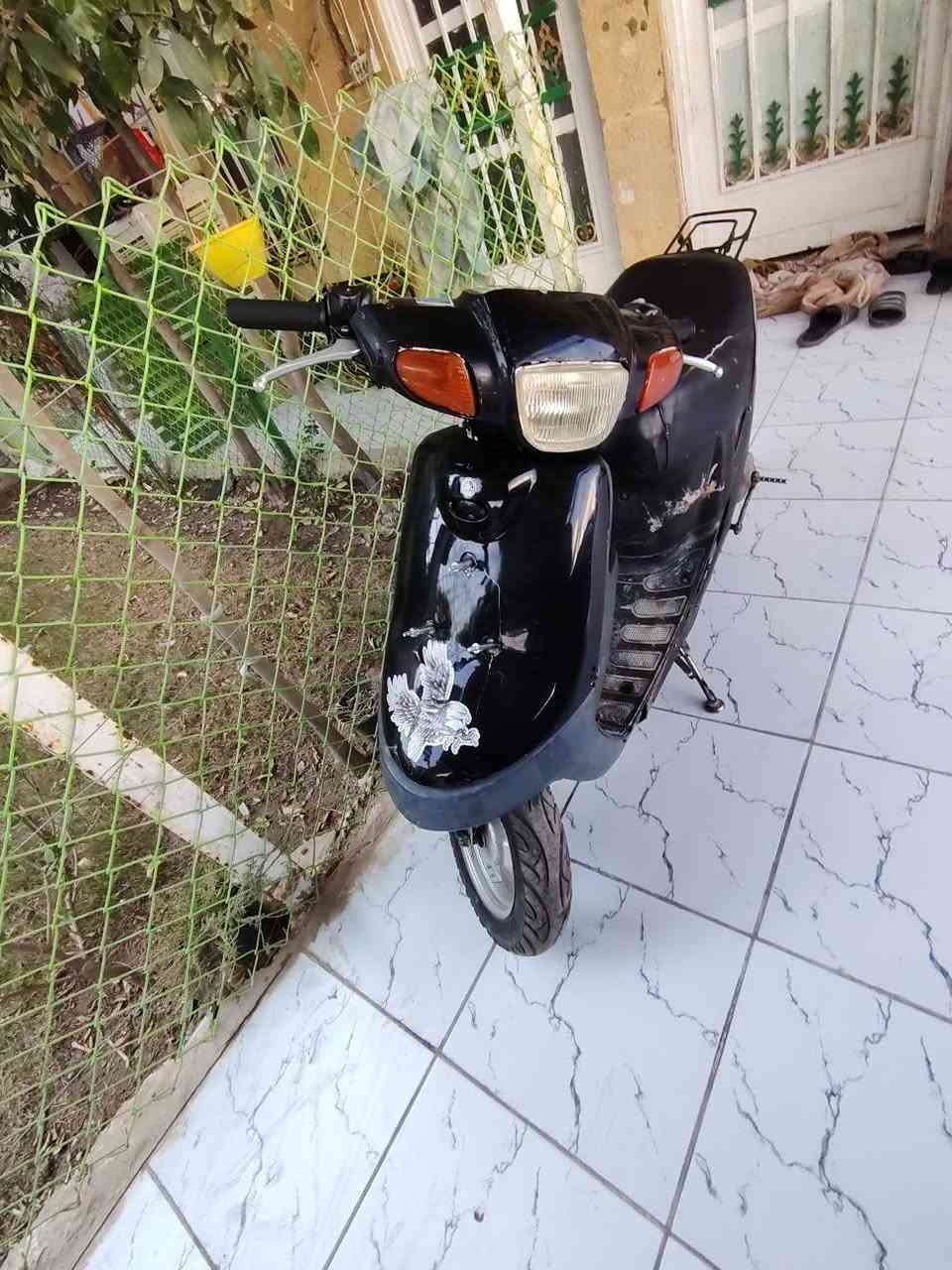 السلام عليكم دراجة يوماها بطة السرعه ٦٠ دراجة نظيفة مكينة وتايرات جديدة  شغالة السعر ٢٥٠ وبيها مجال قليل بابل ابي غرق هاتف ***********
