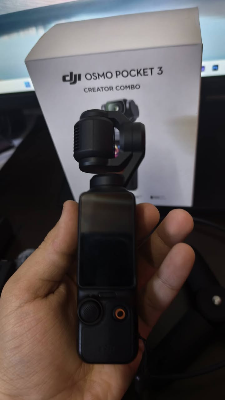 📸 DJI Osmo Pocket 3 Creator Combo 
بوكيت 3 كومبو استعمال جدا قليل ( نضافة 100%)
مع الكرتون والملحقات.
لايوجد توصيل 
بغداد - حي العامل للاستفسار أو معرفة الأسعار : *********** واتساب
