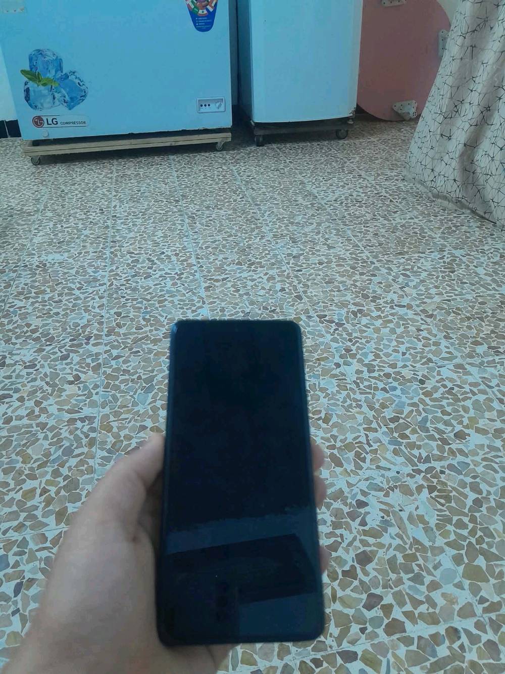 للبيع فقط 
جهاز تكنو كامون 20 اس برو فايف جي ذاكره 256 رام 8+8 بل ببجي، 90 فريم 
ملاحضه الجهاز نسخه 5Gمو العاديه 
جهاز نضافته 90/100
جهاز كامره الاماميه 32 ميكابكسل 
الخلفيه 50 ميكابكسل 
جهاز نضيف كدام العين الجهاز بي بصمه اماميه بل شاشه وبصمه الوجه 
فقط ااجهاز مبدل بي ايسي شحن الاصلي شرط 
الجهاز بدون كارتون فقط معه شاحنته الاصليه 
سعرو 160 بي مجال 
مكاني موصل حي السماح الثانيه 
اي استفسار تعال خاص 
رقم الهاتف ***********
