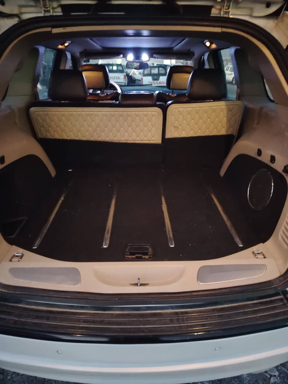 السلام عليكم جيب 2014 خليجي فول مواصفات لمتد رقم بغداد بسمي تريد تحويل تريد وكاله محرك كير صدر كفاله وظع شركه تخم تاير جديد مواصفات فول بني رامه كشنات كرهبا كشنات تدفه تبريد شاشه كير طياره 8 نمر فور ويل 4 مودات قياده جنطه كرهباء لد امامي لد خلفي لايت زنون السياره مواصفاته هواي متخلص جنايت الجيب يعرفوه السياره خليجي بيه 3 قطع صبغ فقط بدون دواخل مكان السياره واسط الصويره ترهم مراوس بقل منه الاتصال ***********
