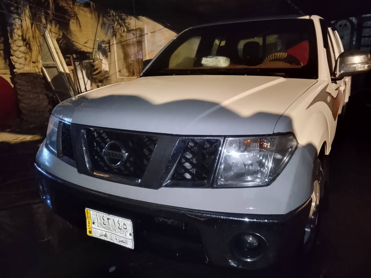 نيسان نيفارا2014 سعر 115ورقه وبيها مجال/
الاتصال على الرقم ***********
