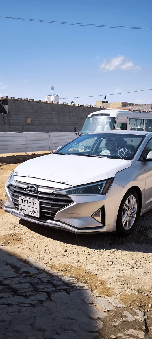 لنترا 2019 بيها 5 قطع صبغ السياره كلها ليبل واحد ومابيها داخل مكينه مامفتوحه وجديد كلش وعلمن صور السونار مرفق مع الصور السنويه ماصاقطه بعد بيها شهرين ❤️ السعر 117 ❤️ المكان كربلاء المقدسة ❤️السياره شرط تحويل فقط الاتصال على رقم *********** ابوحيدرالحسناري
