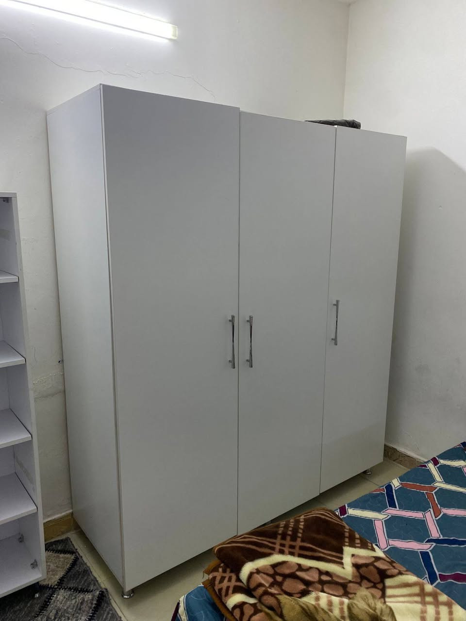 السلام عليكم
غوفة نوم شبابيه نظيفه جدا السعر 400 للاستفسار ***********
