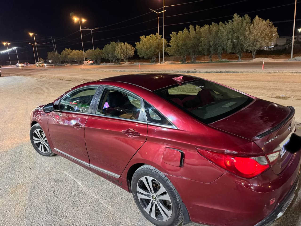 سوناتا 2012امريكي رقم بغداد دولي جديد سنويه لل2030تحويل مباشر مكينه 2400 ضررها جاملغ امامي الامامي الايمن بدون دواخل وبيه مكانات صبغ ابيع حزام كفاله لغود شواصي تكم قماره حوض 
السياره جاهزه كير مكينه حداديه تخم تاير تبريد تدفئه باتري جديد 
مواصفات شاشه كامره خلفيه حساسات اشاير بل مري تحكمات السعر 82وبيه شي بسيط حك الجيه بيع فقط 
***********//*********** الفلوجة, الأنبار
