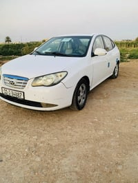 النترا موديل 2011  خليجي محرك 2000 بيهه قطع صبغ بس مكفوله من الضربه بس...