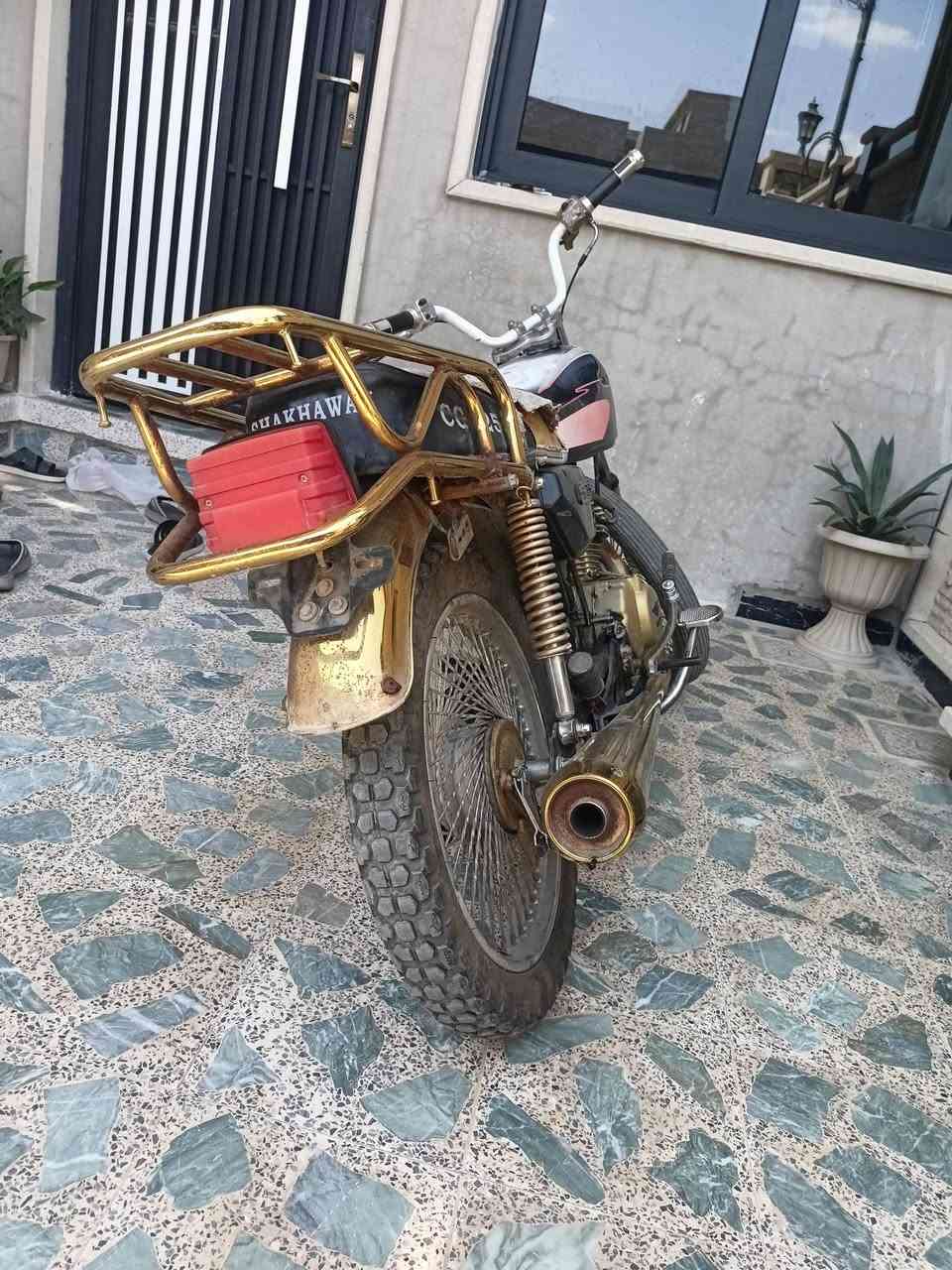 السلام عليكم دراجه موديل 2018 مكينه فولل تحريكه ومعدل دبلات وره وكدام مايي كلاجات يكمز بيدك شرط بريك جديد كلشي دراجه حلوه وكاعده للبيع شراي اتصل ع رقم او واتساب***********
