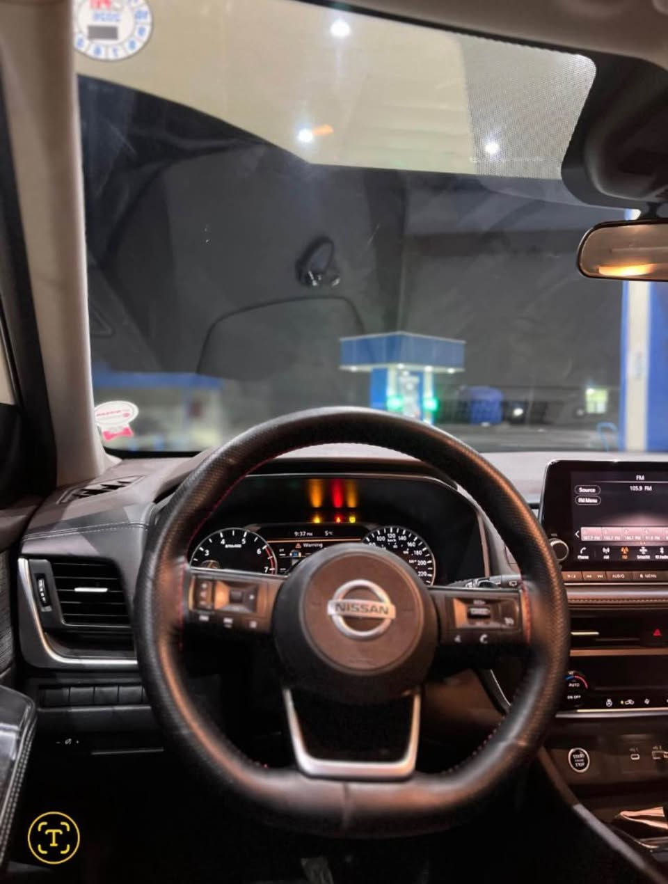 نیسان ڕۆک 2021 S
سپی بەفری
سەیارەکە نمونەیە لەجوانی
 بێ ساردوشوخت
تەنها(45)هەزار ڕۆیشتوە
4 بستۆن
بەصمە
تەنها بۆینتی بۆیاخە بێ ناوگرتن
ڕەقەم وسەنەوی نویێە
شوێن:قەلادزێ
***********
*********** بشدار, السليمانية
