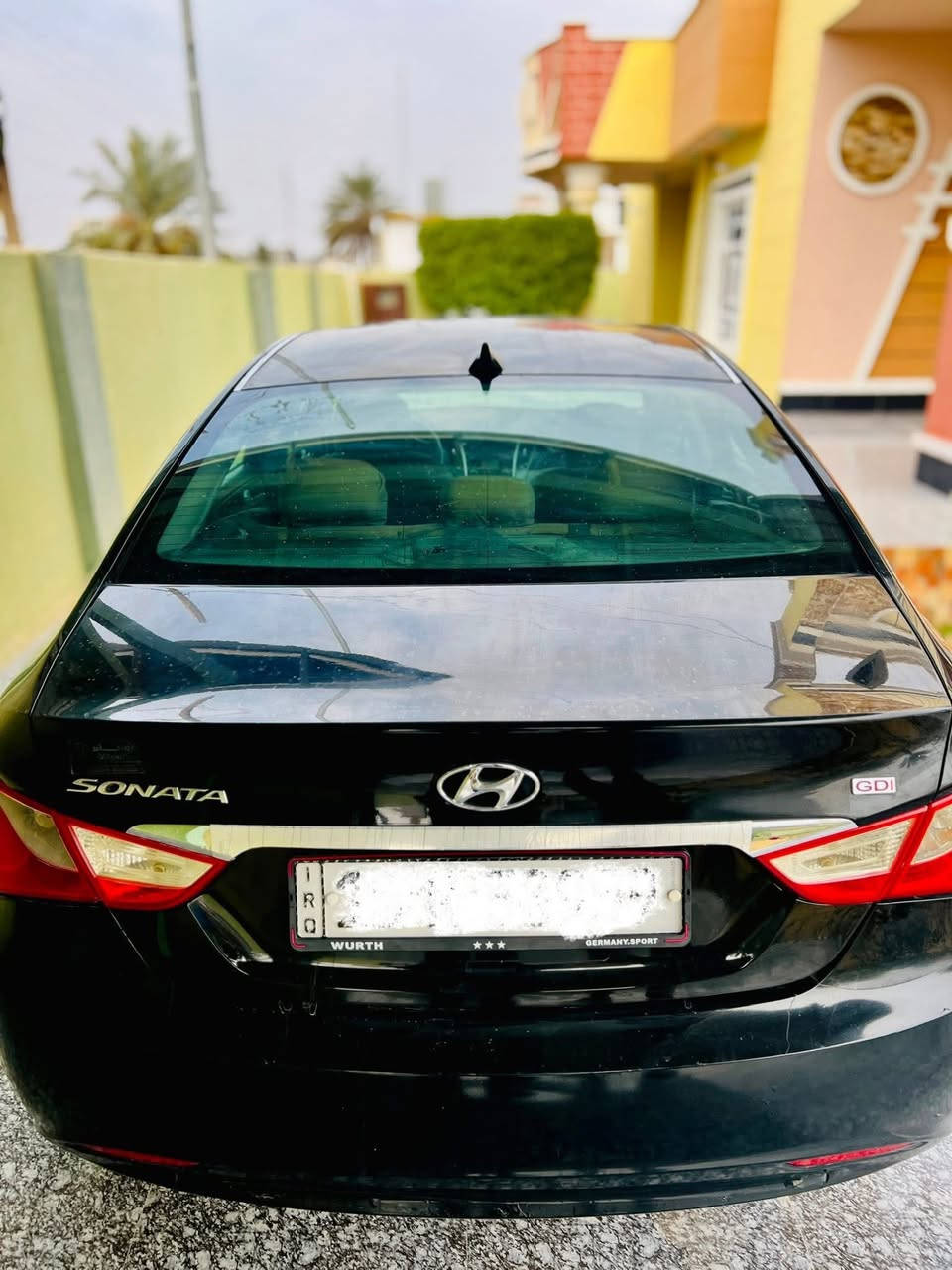 للبيع فقط سوناتا 2013 امريكي
السعر :  100$
الضرر قطعتين ( بابين جهه الصدر)السونار ويه الصور 
رقم جديد ( انبار ) ب اسمي تحويل ثاني يوم
السيارة نظيفة جدا ما  تصرف عليهه لو ربع 
-زوج تايرات جدد 
-وادامة كاملة
 مكاني / الانبار حصيبة الشرقية
***********
