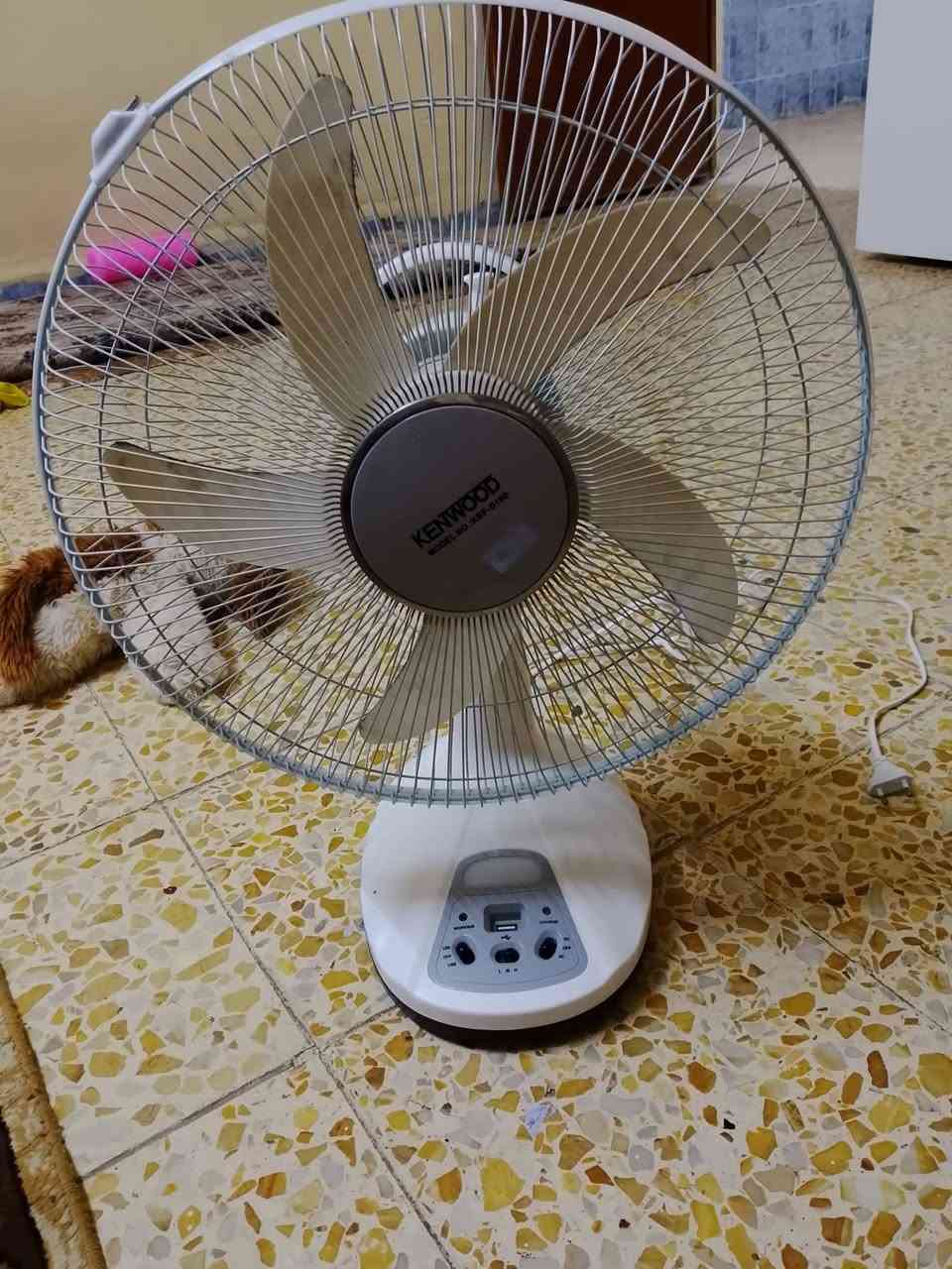 بنكه بس تشتغل مباشر ماتاخذ شحن
١٠  قفلها


**إذا كنت صاحب هذا الإعلان وتريد حذفه لأي سبب، رجاءا أرسل رسالة إلى الدعم الفني**
