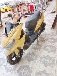 دراجه سوني للبيع شغاله نكره سلف السعر 250مكاني الديواني حي الفرات 0782...