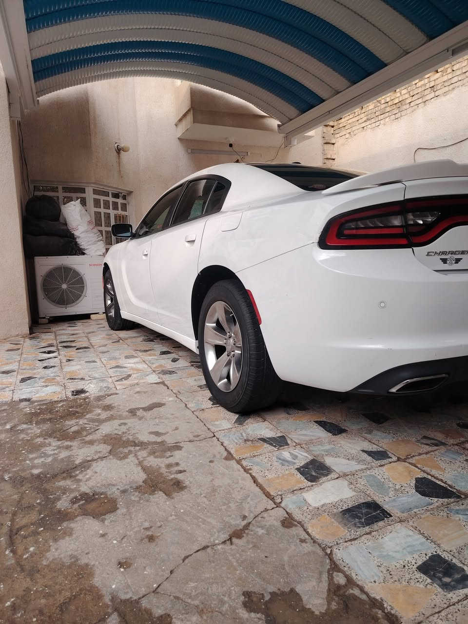 سلام عليكم جارجر موديل 2015سياره مكفوله كفاله عامه سياره كلين رقم بصره مشروع وطني سياره مال بيت ما مشتغله خط بد سعر خاص مكاني ميسان قلعة صالح سياره ماشيه 110 رقم لهاتف***********
