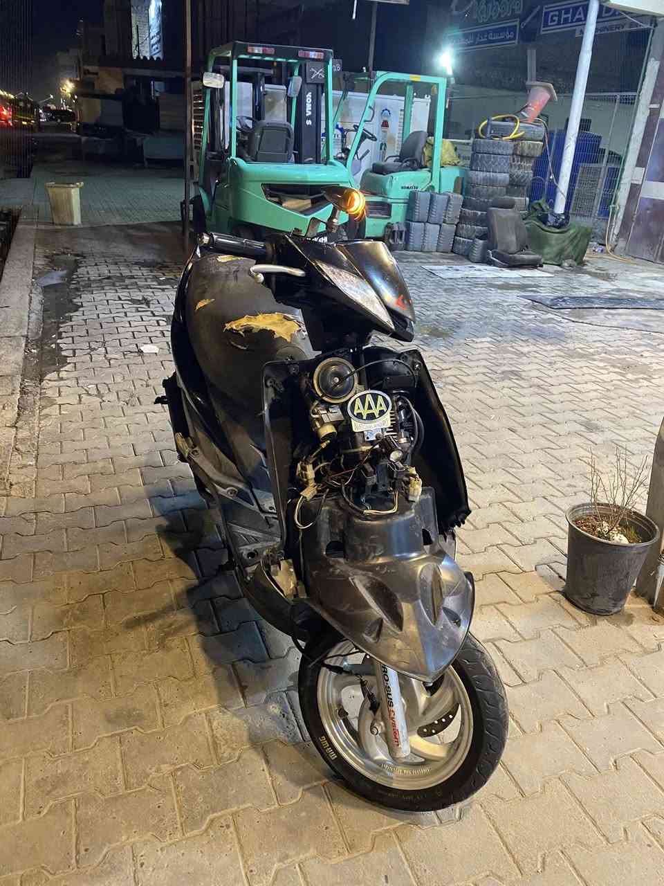 سلام عليكم دراجه سكنس بوشه  58 الدراجه مفتوحه مره وحده  دراجه سلف هندر كله شغال  ضفيره كلها شغاله صالنصه FM وطلق معدل ونهضه يشكن الكاع  مراوس شعندك مرواس نزل حسب القناعه او بيع  مكان نجف تعال خاص وبيك خير وتدلل او واتساب ***********
