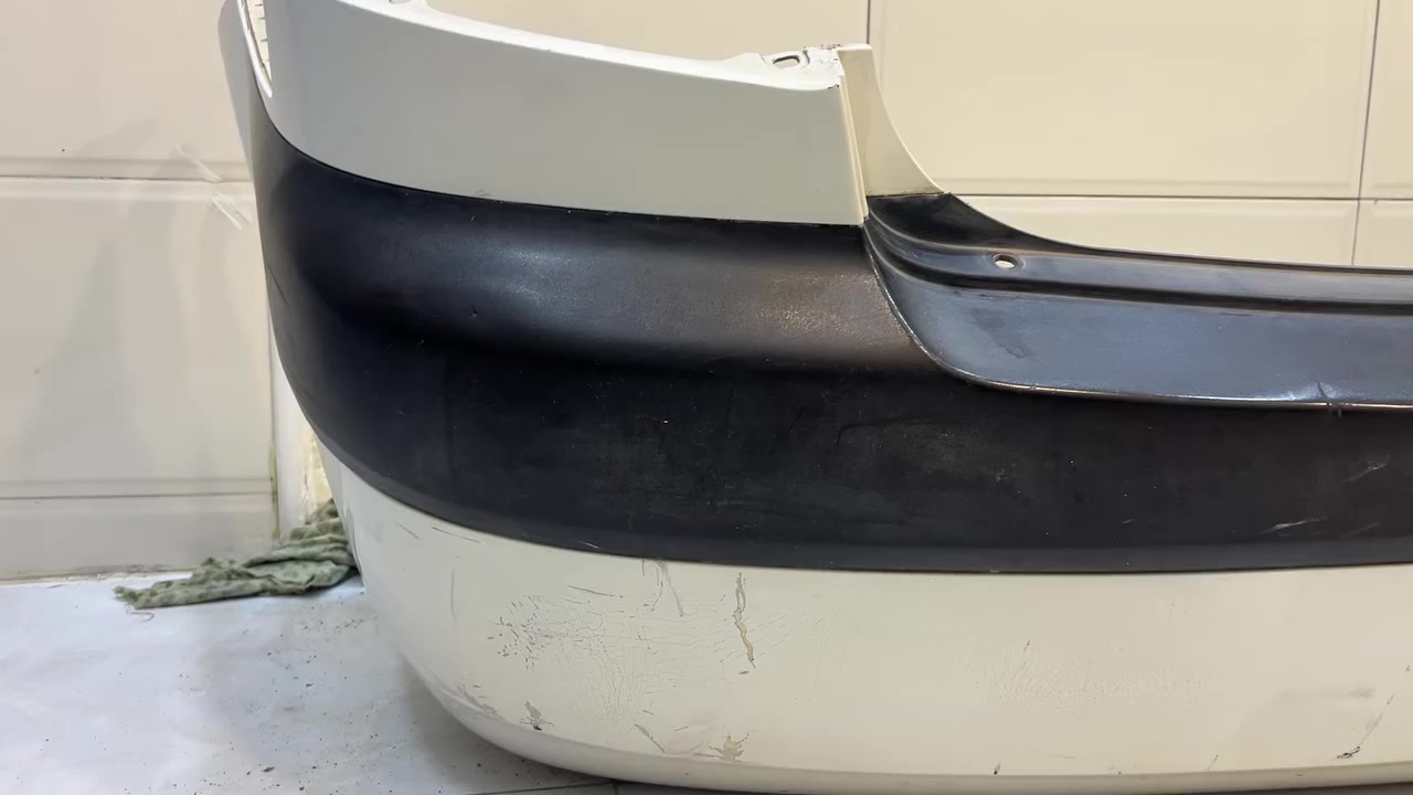 السلام عليكم
من رخصت الادمن المحترم
دعاميه خلفيه كيا ريو 2008
دعاميه اصليه نظيفه 
السعر 40الف 
العنوان بغداد الشعب 
***********
