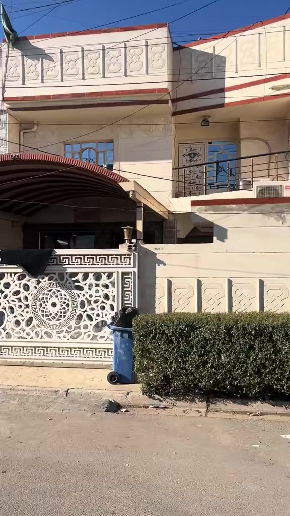 150 متر فول للبيع محله 432المربع الذهبي لدى مكتب القسيم ***********خمس غرف نوم وصالتين ومطبخ
