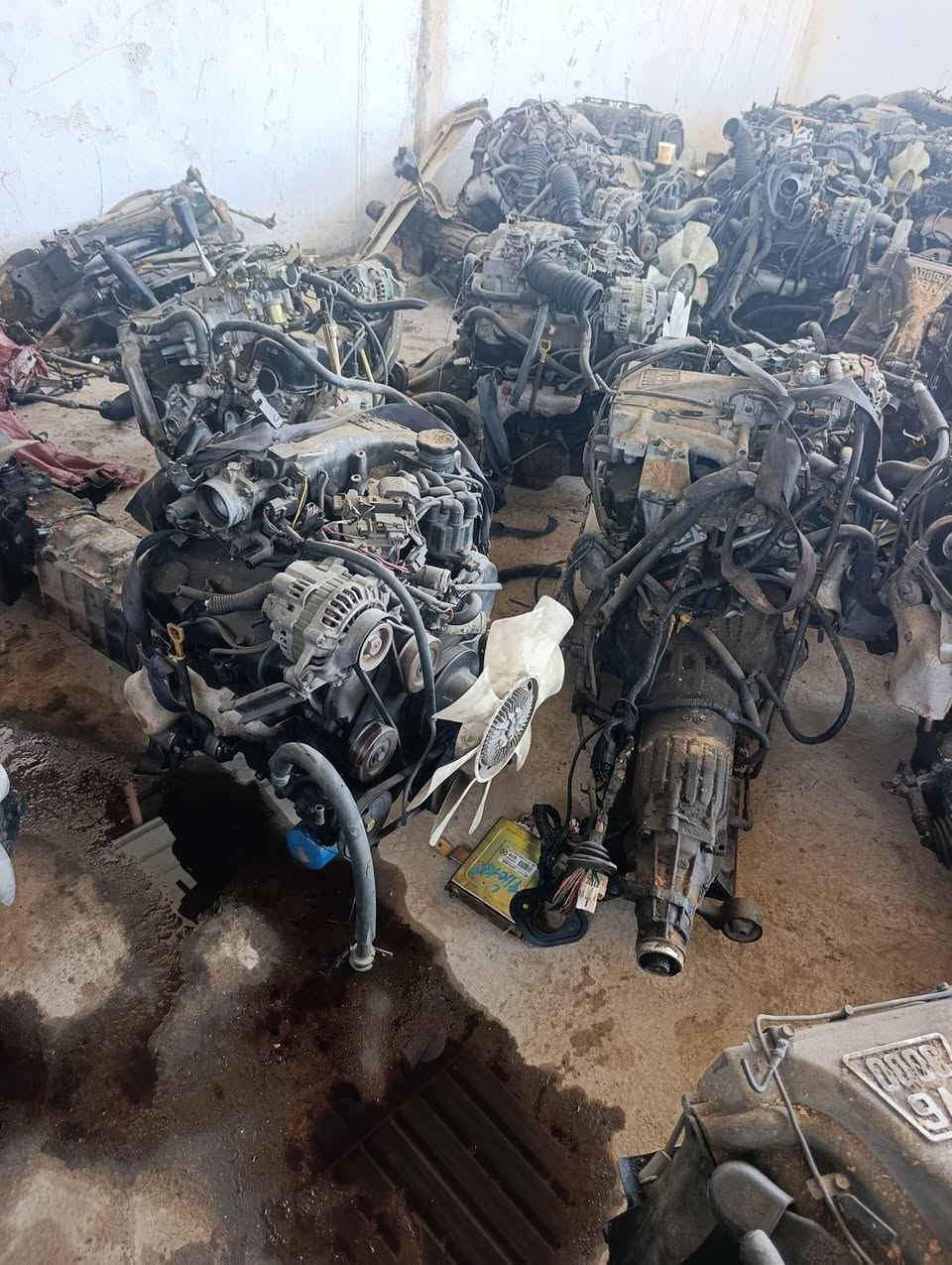 مكاين كالوبر 
كير كالوبر اوتوماتيك 
كير عادي كالوبر كاز بانزين 
محركات ستاركس سبلاين رقم الهاتف *********** الموقع الحمزه الغربي
