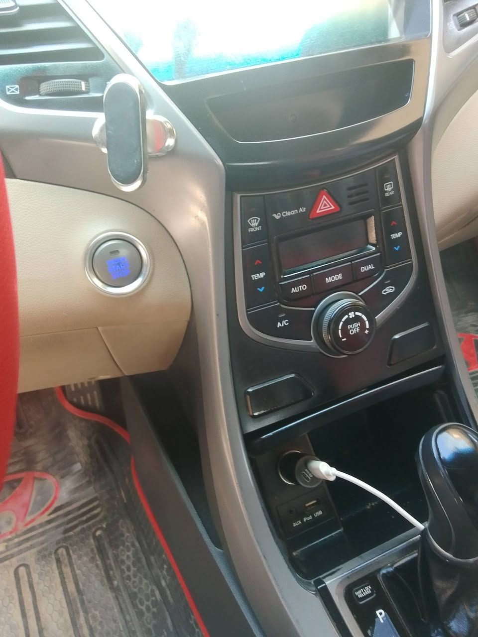 النترا خليجي للبيع فول مواصفات
بصمة بقيه المواصفات ايرانية معروفة 
ماشيه ٢٠٨ 
السعر ١٢٦ بيه مجال 
مواصفات ايرانيه 
مكاني طوريج 
***********
