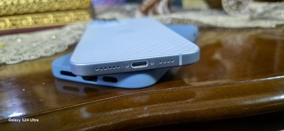سلام عليكم ايفون 📱 15 ابلس الجهاز نضيف جدا شرق اوسط الذاكره 256
السعر 800💸💸
المكان بغداد البياع 
متواجد خاص  👍وتساب ‭***********‬
