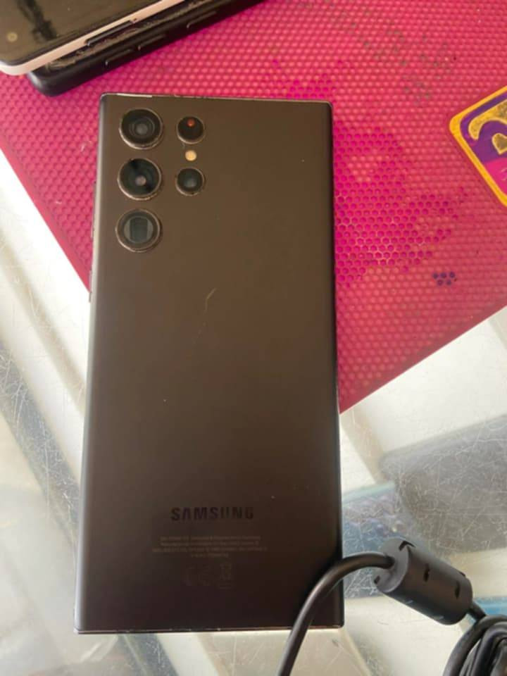 سلام عليكم 22 الترا. شرق اوسط نضام عربي. دبل سيم. ذ 256  للبيع. شراي يتفضل خاص


**إذا كنت صاحب هذا الإعلان وتريد حذفه لأي سبب، رجاءا أرسل رسالة إلى الدعم الفني**