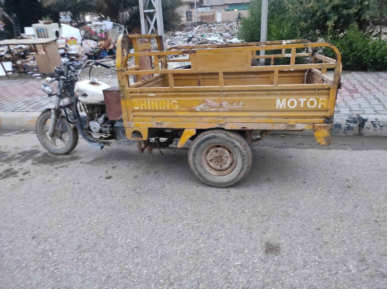 ستوته ام الطير موديل 17 اوراق كامله شاصي والركبه جدد ستوته تريد ترتيبات بصيطه مكان بعقوبه تحرير السعر 550.  *********** مكلف بنشر
