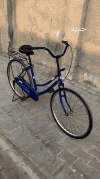 سلام عليكم بايسكل للبيع او للمراوس سانتوس مديل 20 لون حبري للاستفسار ***********
