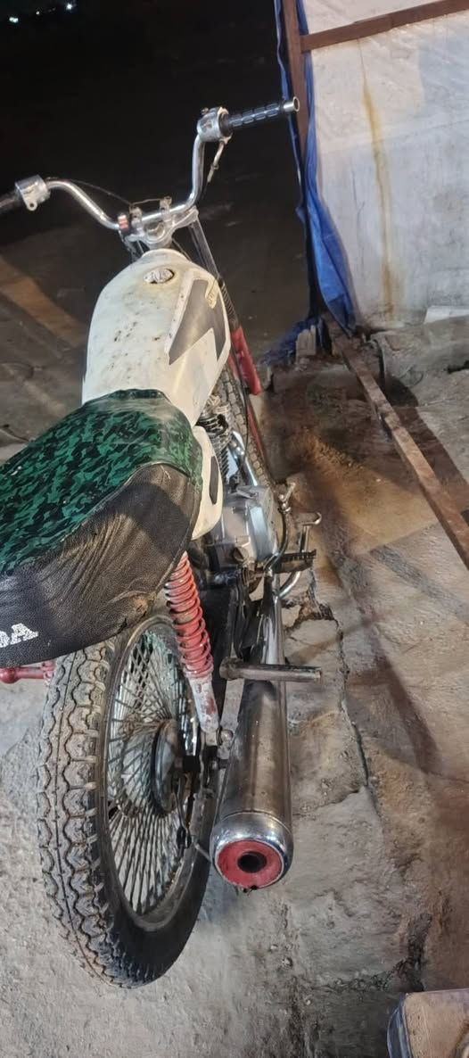 السلام عليكم دراجه نامه قديمه للبيع محرك جبار كببر ب الاضافه دراجه كلك سعرها 250وبيها مجال ***********
