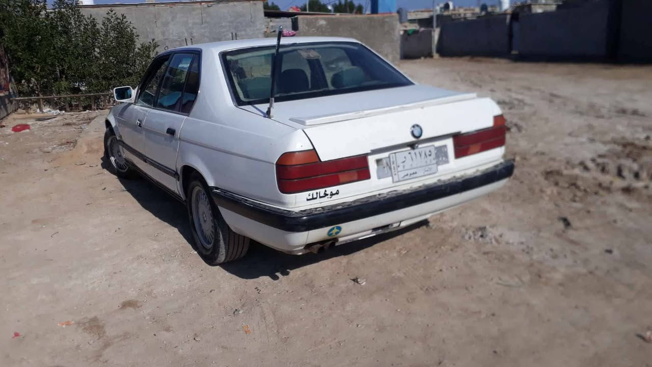 بيع ومراوس حجم 735. موديل 92
مكينه سته مفتوح سكليتر كهربائي.  مكفوله علا شرط
كير اوتو جديد ومكفول
بلاديه مابيها اي ضربه. علا شرط
كرهبائيات كلها شغاله
غرفه مدوشمه جديد. 
مكاني محموديه. اتصال ***********. اتصال واتساب 
***********
رقم انبار. بسم ابن عمي سنويه نافذه. اتكفل بتحويل
