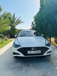 عندي سوناته موديل 2021 للبيع السياره جديده بمعنى الكلمه تجي تفحص وتشوف...
